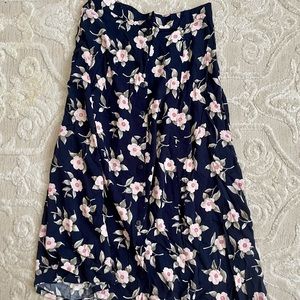 ❌SOLD❌ Floral midi skirt
